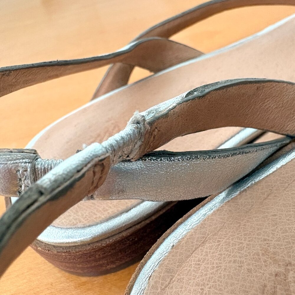 Madewell Silver Heidi Asymmetrical Slingback Flat Sandals 6.5M - Picture 13 of 14